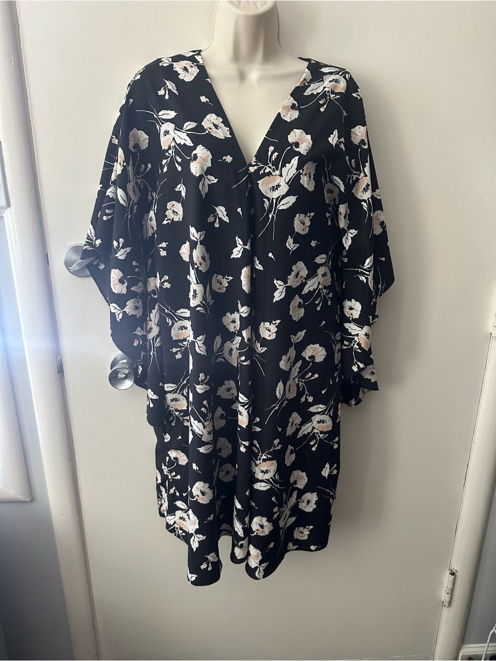Ralph Lauren Black Sheer Floral Blouse - Picture 3 of 9